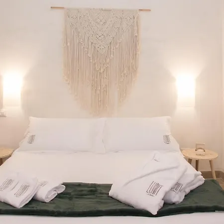 Lunà - Le Dimore - Bed & Breakfast 3*